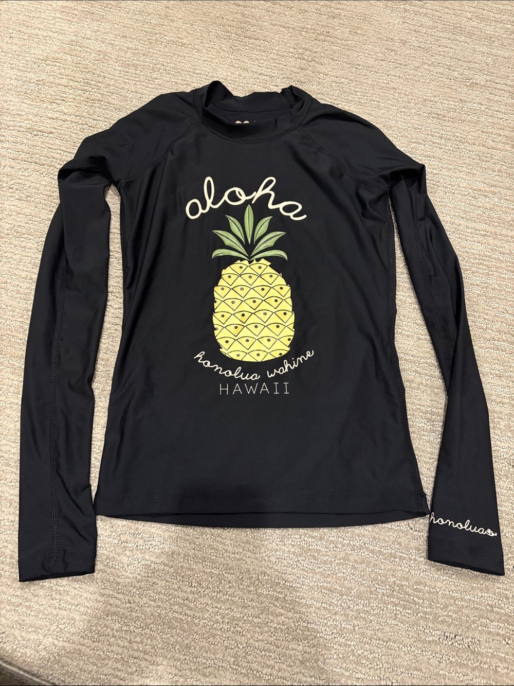 NWOT Honolulu Wahine Aloha Pineapple Black Long-Sleeve Rash Guard